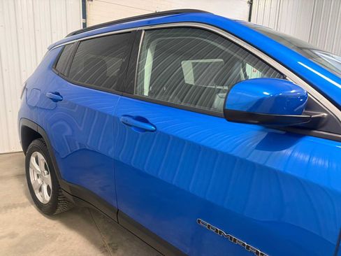 Certified 2019 Jeep Compass Latitude w/ Cold Weather Group AWD/4WD image 11