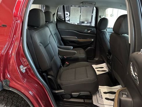 Certified 2022 GMC Acadia SLE w/ Driver Convenience Package image 26