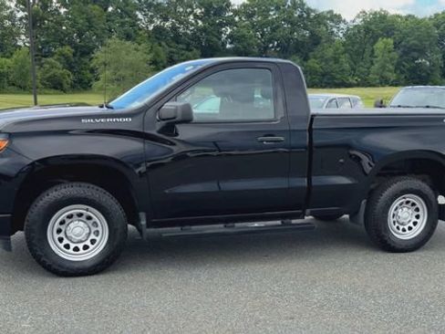 Used 2023 Chevrolet Silverado 1500 W/T w/ Trailering Package AWD/4WD image 5