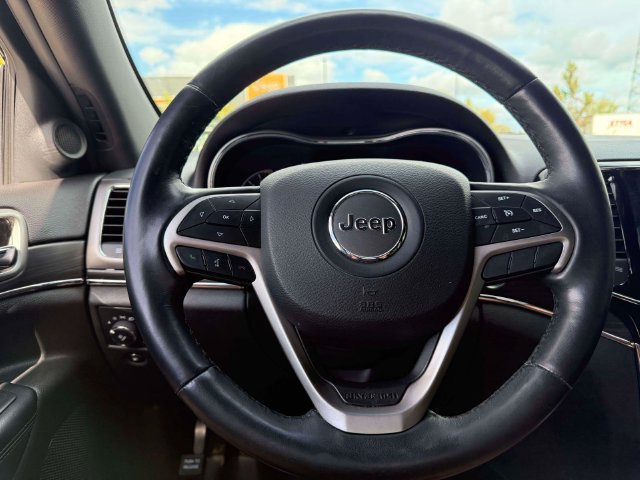 Used 2019 Jeep Grand Cherokee Limited AWD/4WD image 20