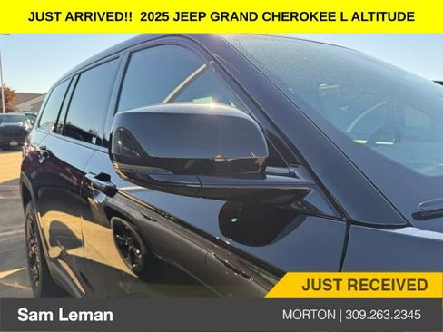 New 2025 Jeep Grand Cherokee L Altitude image 6