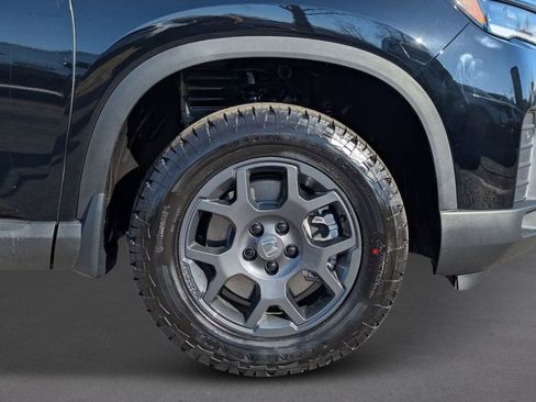 New 2026 Honda Pilot TrailSport image 9