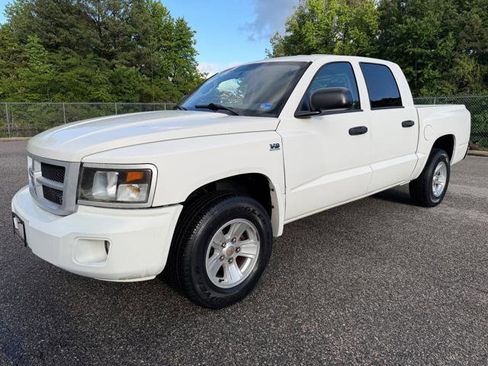 Used 2009 Dodge Dakota Big Horn w/ Extra Security Group RWD image 1