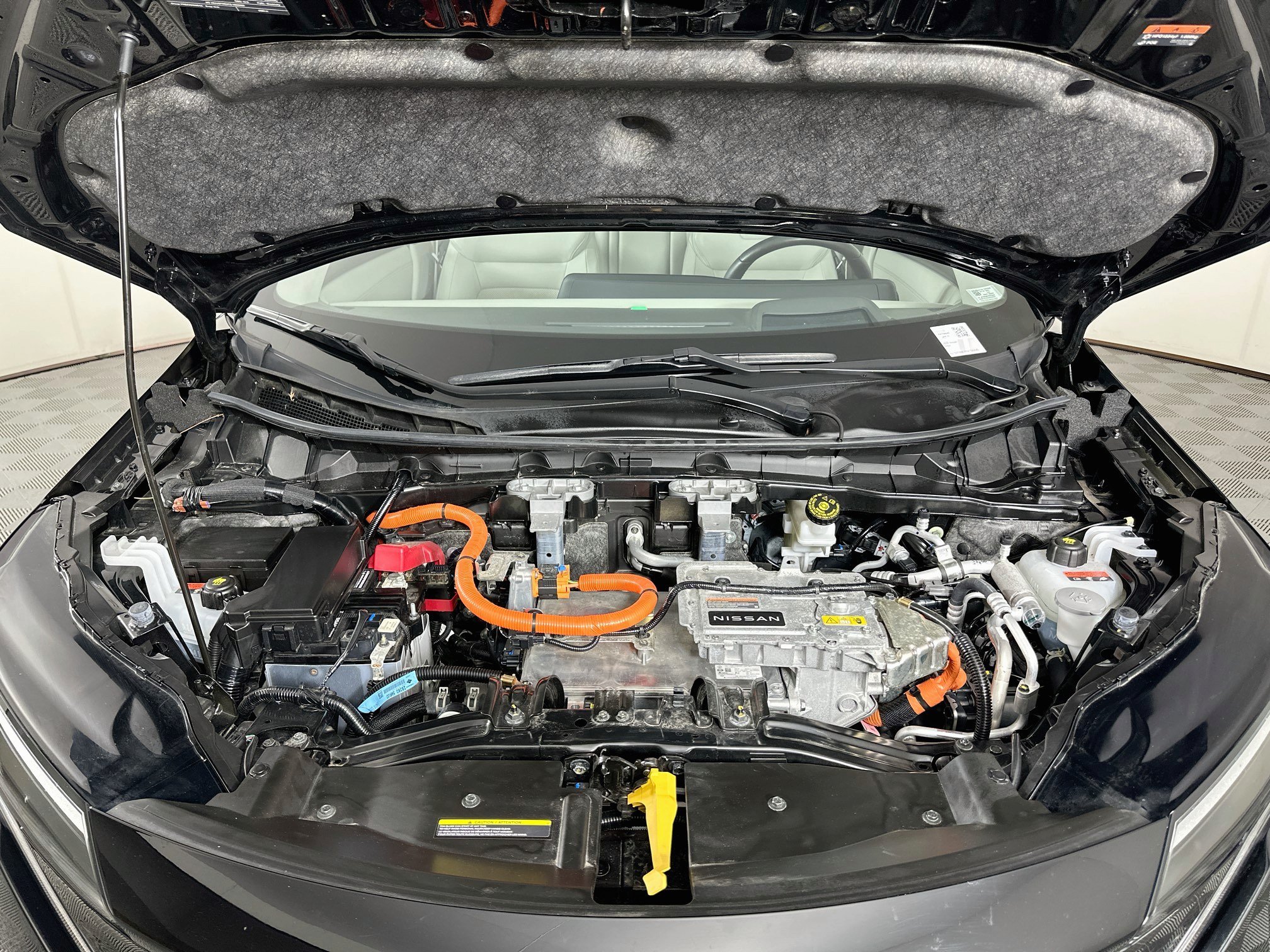 Used 2023 Nissan Ariya AWD image 34