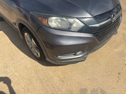 Used 2017 Honda HR-V EX image 9