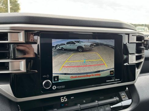 Used 2022 Toyota Tundra SR5 image 10