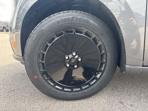 New 2025 Ford Maverick Lobo image 11