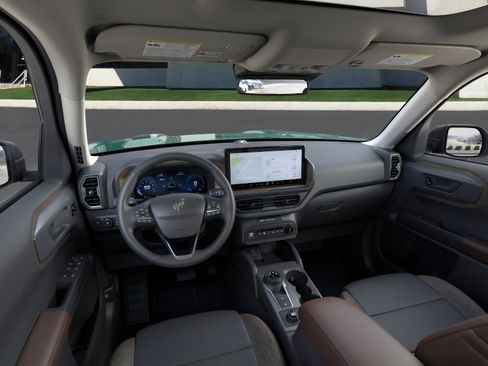 New 2025 Ford Bronco Sport Outer Banks w/ Outer Banks Tech Package+ AWD/4WD image 9