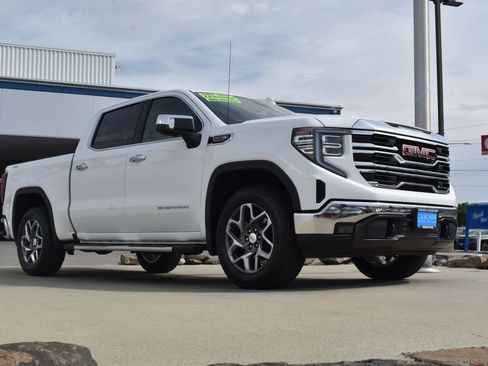 Certified 2022 GMC Sierra 1500 SLT w/ SLT Convenience Package AWD/4WD image 3