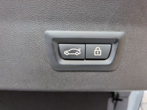 Used 2019 BMW X4 xDrive30i w/ Executive Package image 38