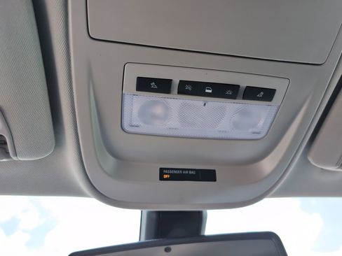 Used 2019 Chevrolet Colorado Z71 AWD/4WD image 23