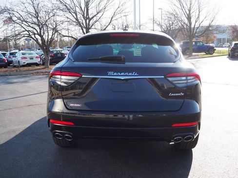 Used 2023 Maserati Levante GT AWD/4WD image 6