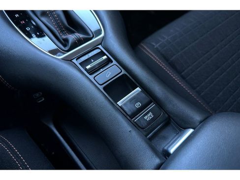 Used 2024 Honda HR-V Sport image 32