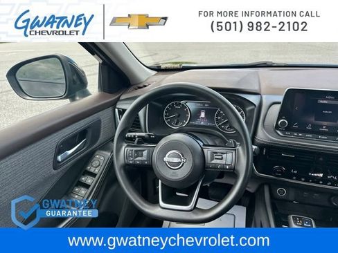 Used 2022 Nissan Rogue SV FWD image 22