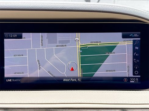 Used 2020 Mercedes-Benz S 560 Sedan image 14