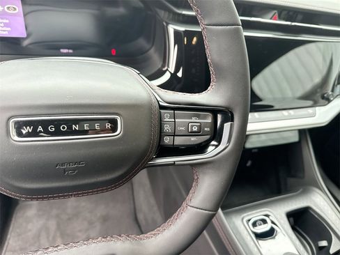 Used 2024 Jeep Wagoneer Launch Edition image 18