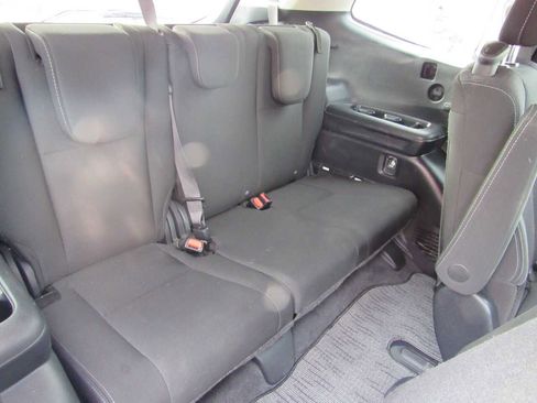 Used 2024 Subaru Ascent Premium w/ Convenience Package image 10