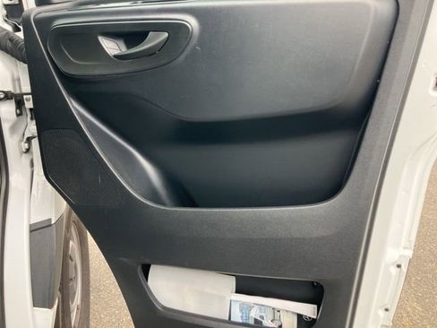 Used 2023 Mercedes-Benz Sprinter 2500 image 15