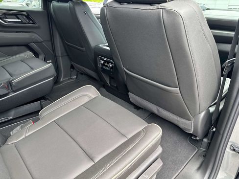 Used 2026 GMC Yukon XL Elevation AWD/4WD image 15