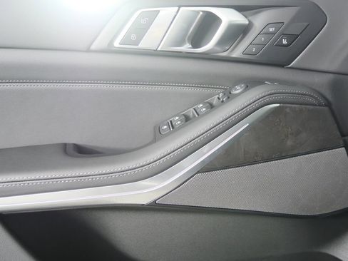 New 2026 BMW X5 xDrive40i AWD/4WD image 8