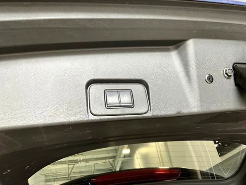 Used 2021 Nissan Rogue SL w/ Premium Package image 25