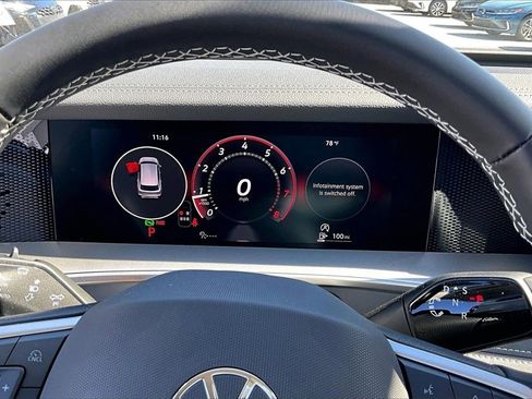 New 2026 Volkswagen Tiguan SE image 26