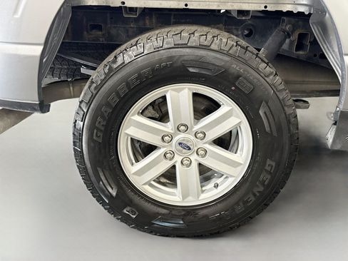 Used 2022 Ford F150 XLT w/ Trailer Tow Package AWD/4WD image 32