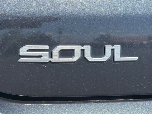 Used 2024 Kia Soul LX w/ Option Group 015 FWD image 26
