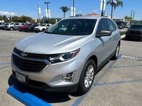 Used 2020 Chevrolet Equinox LS FWD image 1