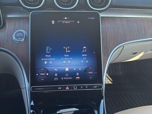 Used 2023 Mercedes-Benz C 300 4MATIC Sedan image 11