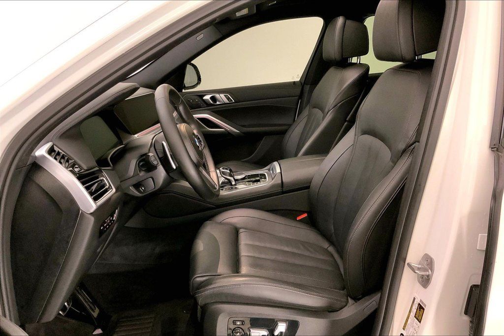 Used 2020 BMW X6 xDrive40i w/ M Sport Package AWD/4WD image 13