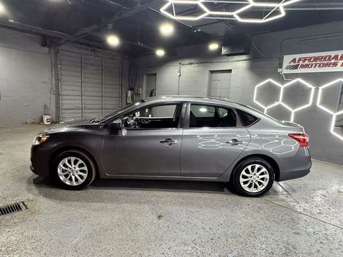 Used 2019 Nissan Sentra SV FWD image 2