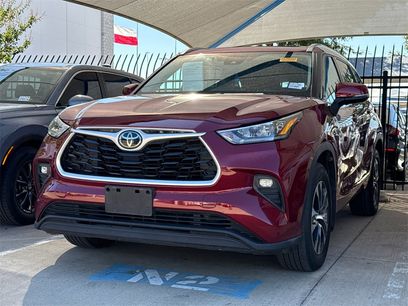 Used 2020 Toyota Highlander XLE