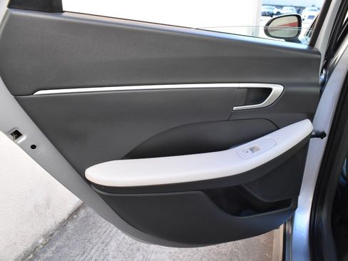 Used 2025 Hyundai Sonata SEL FWD image 21