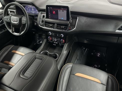 Used 2024 GMC Yukon AT4 w/ Technology Package image 12