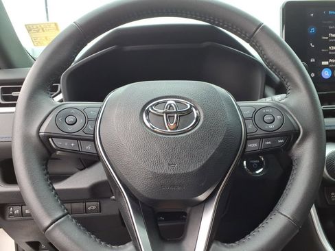 Used 2023 Toyota RAV4 XSE AWD/4WD image 19