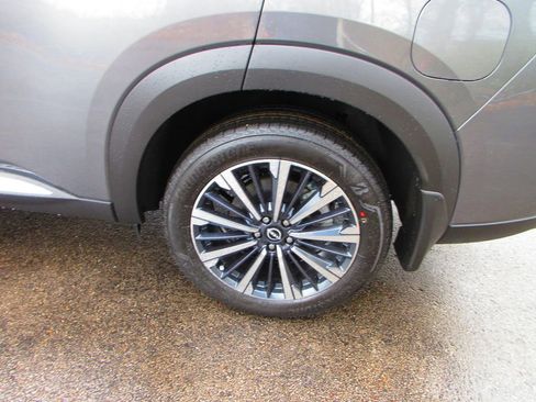 New 2026 Nissan Pathfinder Platinum w/ Cargo Package image 9