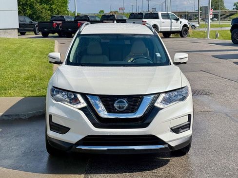Used 2018 Nissan Rogue SV w/ Premium Package AWD/4WD image 8