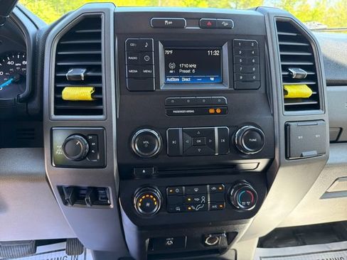 Used 2017 Ford F250 XL w/ STX Appearance Package AWD/4WD image 18