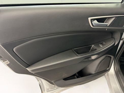 Used 2024 Ford Edge SEL image 26