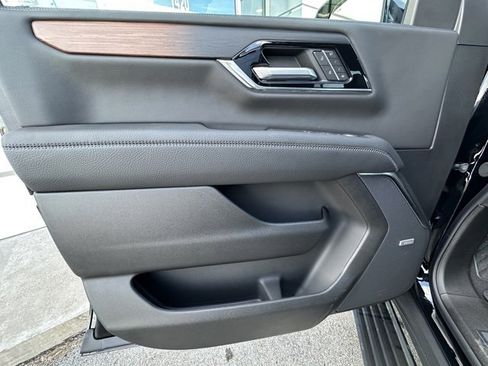 New 2026 GMC Yukon Denali image 14