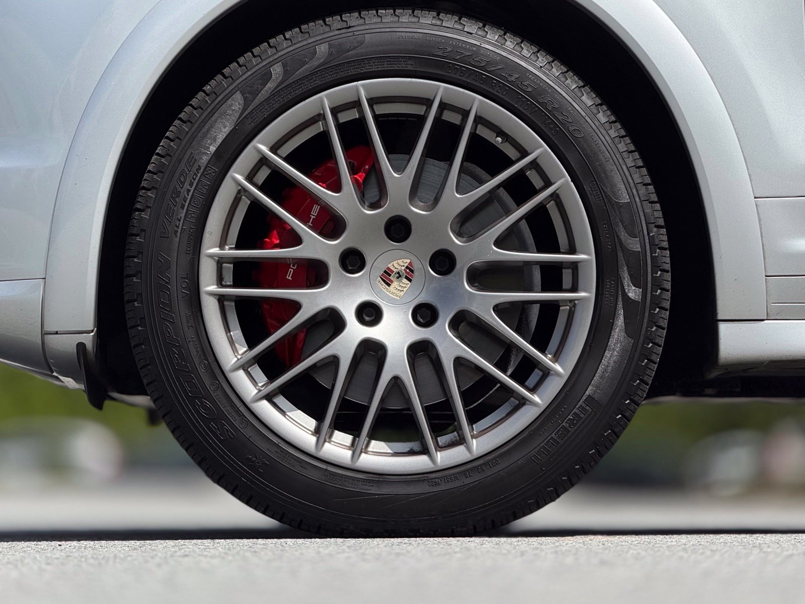 Used 2013 Porsche Cayenne GTS AWD/4WD image 17