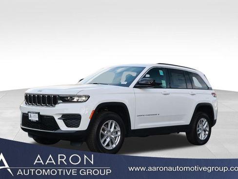New 2026 Jeep Grand Cherokee Laredo RWD image 1
