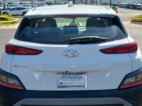 Certified 2022 Hyundai Kona SE FWD image 25