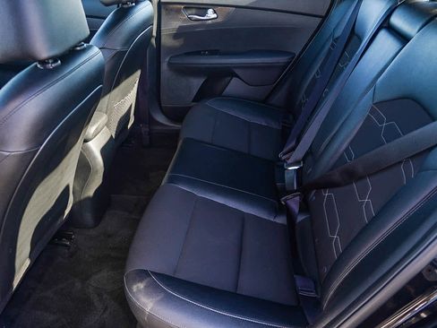 Used 2022 Kia Forte GT-Line image 21