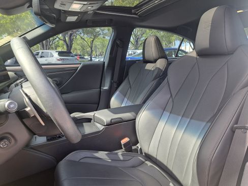 Used 2023 Lexus ES 350 F Sport w/ Accessory Package (Z1) FWD image 19