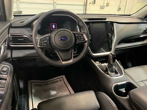 Used 2025 Subaru Outback Limited image 4