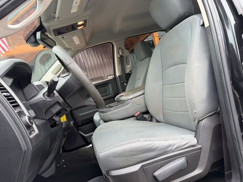 Used 2015 RAM 1500 Express AWD/4WD image 9