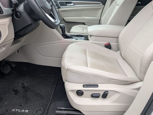 Used 2021 Volkswagen Atlas SEL FWD image 16