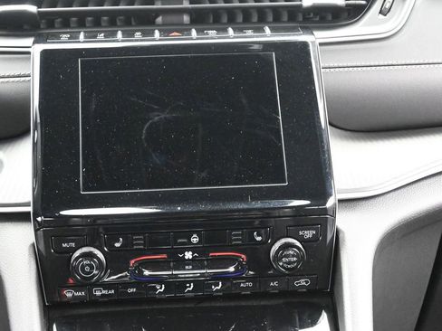 Used 2023 Jeep Grand Cherokee L Laredo AWD/4WD image 27